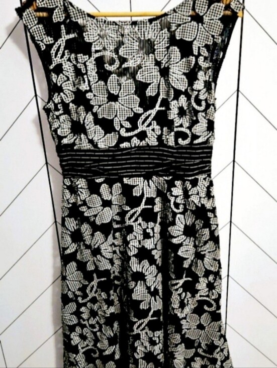 Anthropologie Dresses & Skirts - Anthropologie ett:twa Sleeveless Floral Gingham Dress, Size 6